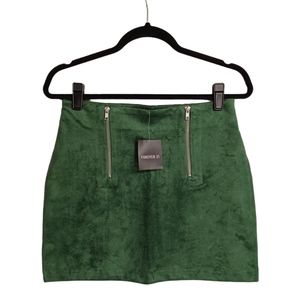 FOREVER 21 Hunter Green Faux Suede Silver Colored Zipper Mini Skirt Medium NWT
